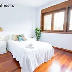 Enorme Casa Con 5 Banos Y Terraza *