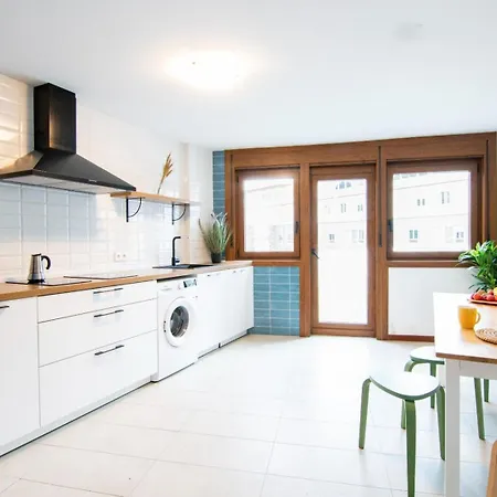 Enorme Casa Con 5 Banos Y Terraza Ferienhaus *